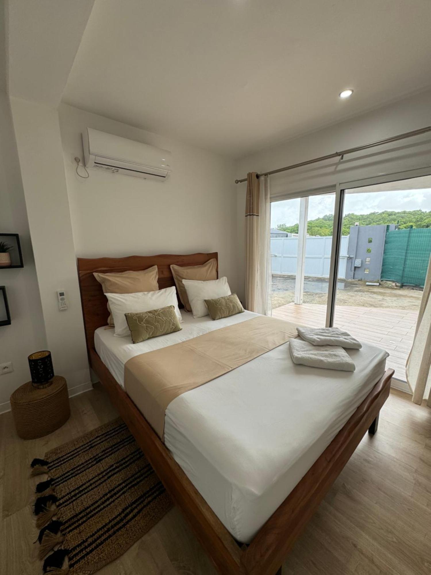 Bungalow Beausejour Le Moule Exterior photo